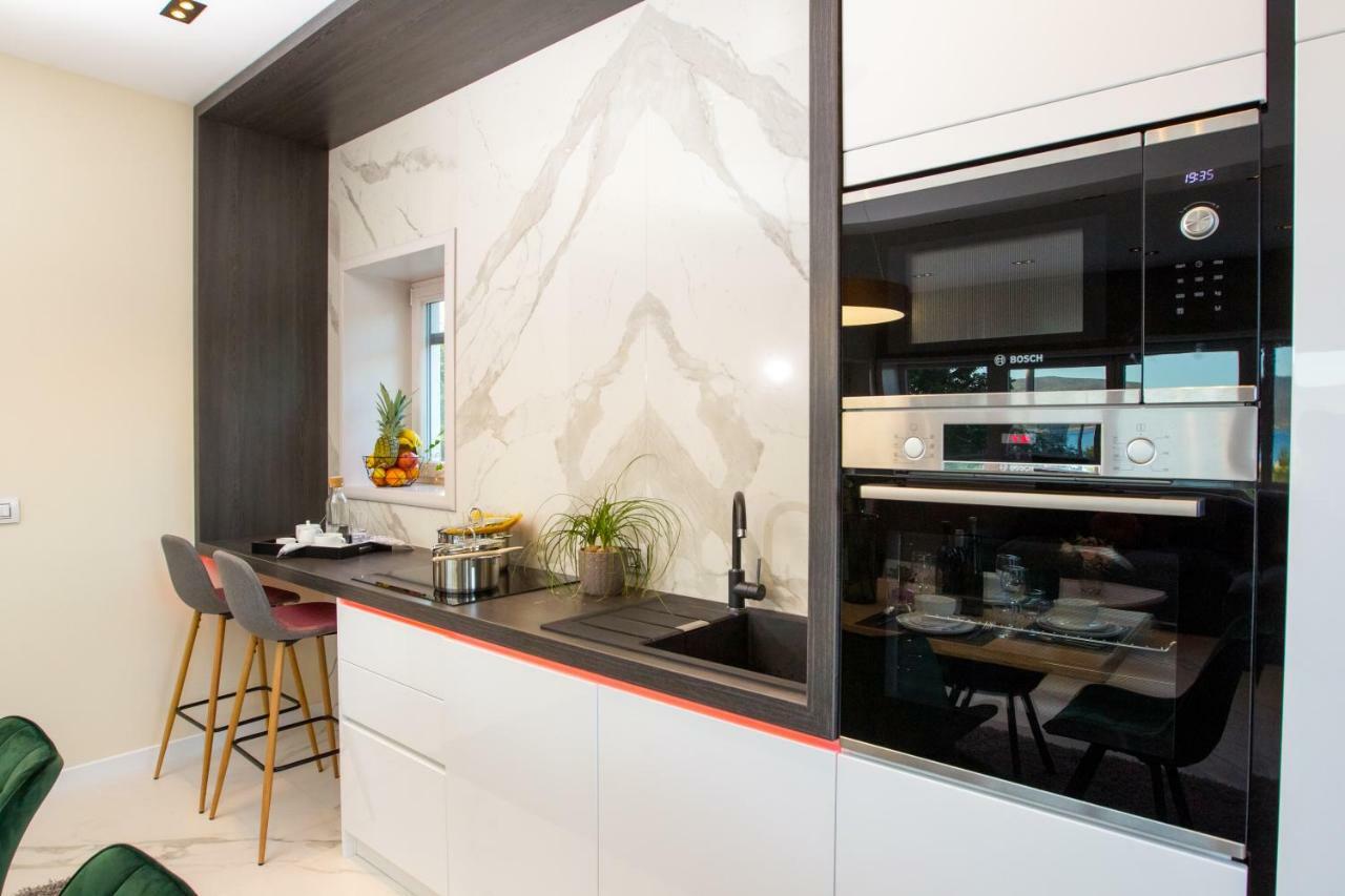 Apartmani Paklenica Noa Стариград-Паклениця Екстер'єр фото