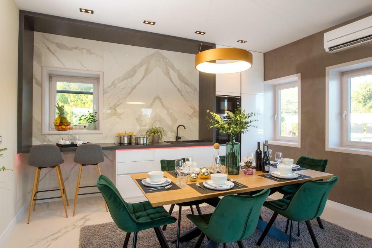 Apartmani Paklenica Noa Стариград-Паклениця Екстер'єр фото